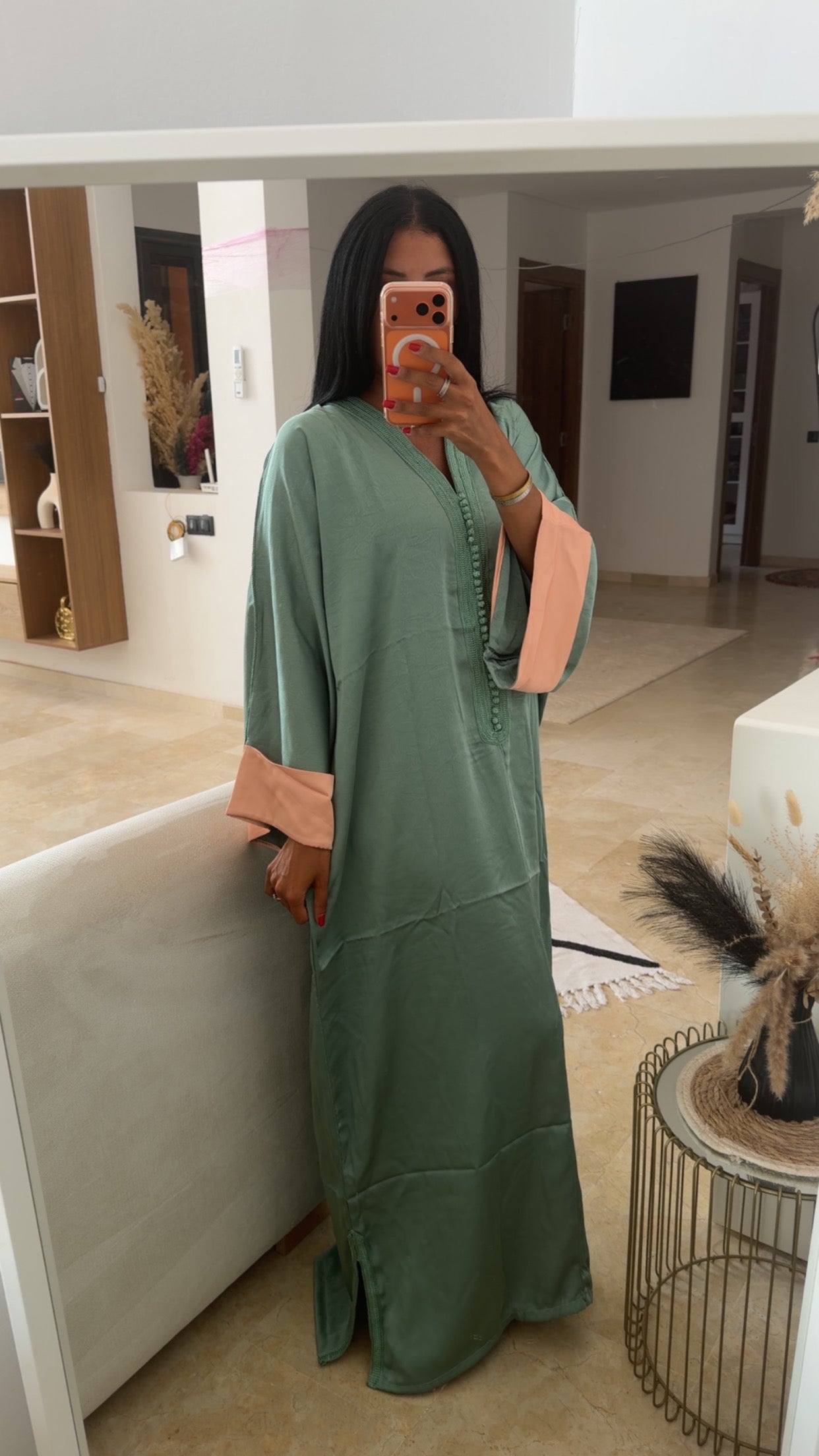 ROBE LAYNA