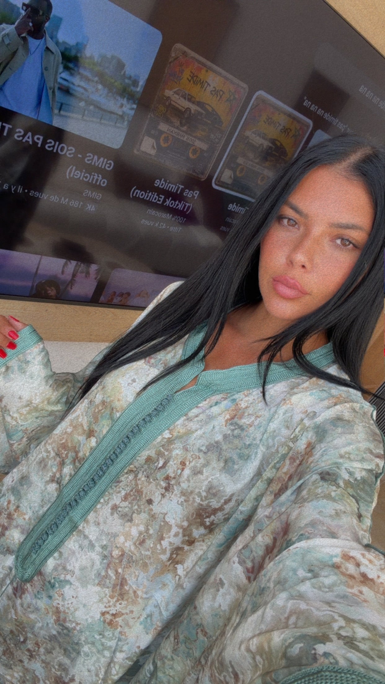 ROBE NIA
